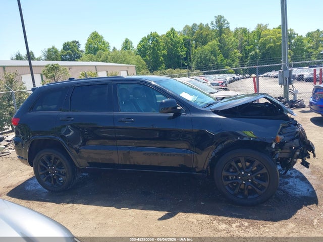 1C4RJFAG4MC829001 Jeep Grand Cherokee Laredo X 4x4