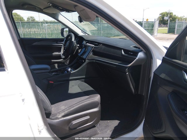 1C4RJKAG4P8815180 Jeep Grand Cherokee L Laredo 4x4