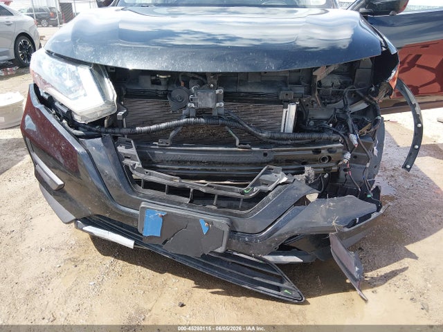 Auction sale of the 2018 Nissan Rogue Sv, vin: JN8AT2MVXJW305666, lot number: 45280115