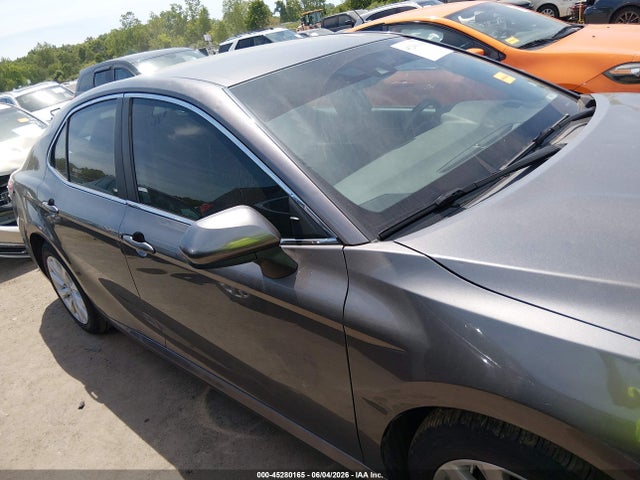 2018 Toyota Camry Le მანქანა იყიდება აუქციონზე, vin: 4T1B11HK7JU644263, აუქციონის ნომერი: 45280165