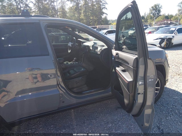 1C4RJFLGXMC745701 Jeep Grand Cherokee Trailhawk 4x4