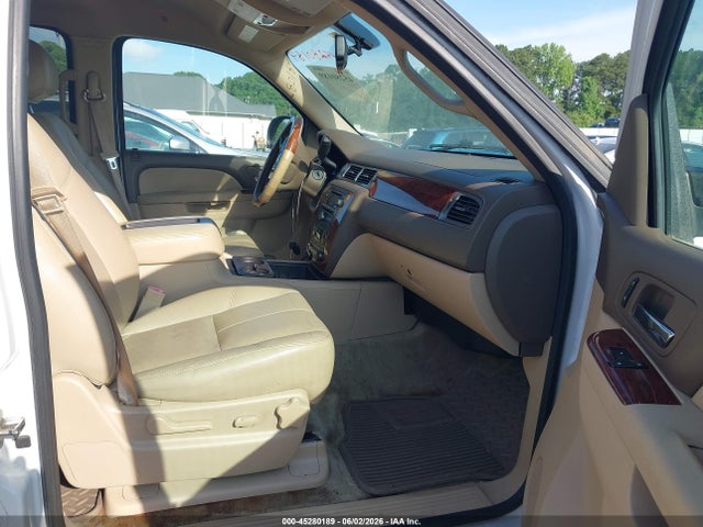 Aukcja sprzedaży 2013 Chevrolet Suburban 1500 Lt, vin: 1GNSCJE07DR323663, numer aukcji: 45280189