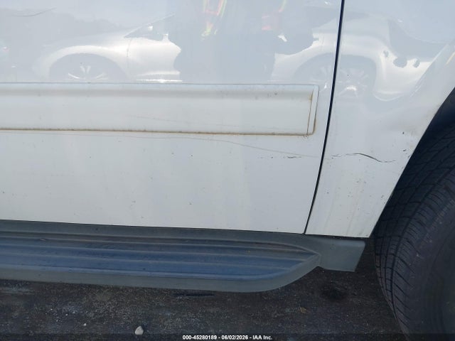 Aukcja sprzedaży 2013 Chevrolet Suburban 1500 Lt, vin: 1GNSCJE07DR323663, numer aukcji: 45280189