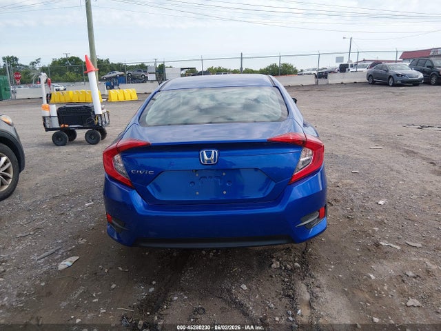 Продаж на аукціоні авто 2018 Honda Civic Lx, vin: 19XFC2F58JE035037, номер лоту: 45280230