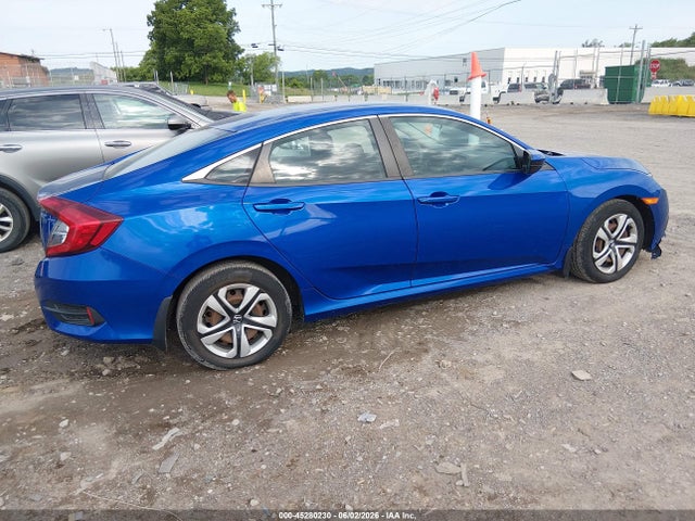 Продаж на аукціоні авто 2018 Honda Civic Lx, vin: 19XFC2F58JE035037, номер лоту: 45280230
