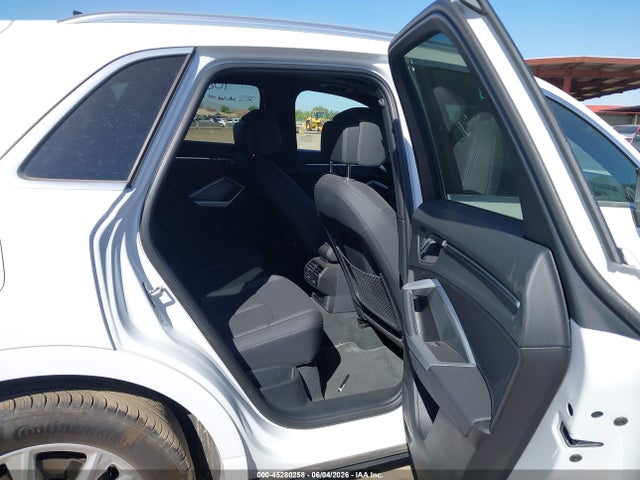 2025 Audi Q3 Premium 45 Tfsi S Line Quattro Tiptronic მანქანა იყიდება აუქციონზე, vin: WA1DECF34S1060327, აუქციონის ნომერი: 45280258