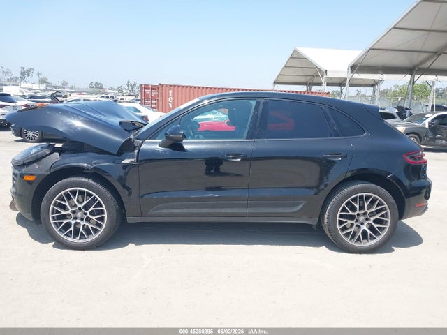 45280285 :رقم المزاد ، WP1AA2A54JLB01340 vin ، 2018 Porsche Macan مزاد بيع