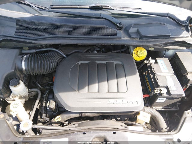 2016 Chrysler Town & Country Touring მანქანა იყიდება აუქციონზე, vin: 2C4RC1BG4GR298079, აუქციონის ნომერი: 45280290