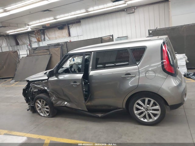 KIA SOUL + 2018 KNDJP3A57J7596700 Image 14