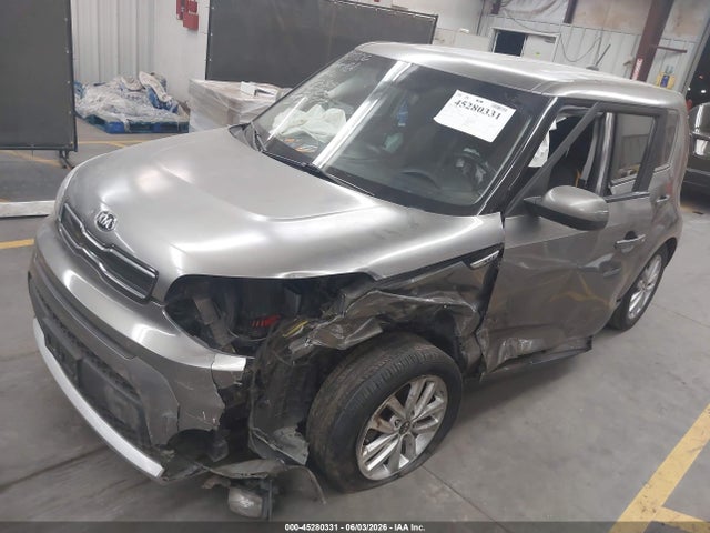 KIA SOUL + 2018 KNDJP3A57J7596700 Image 2