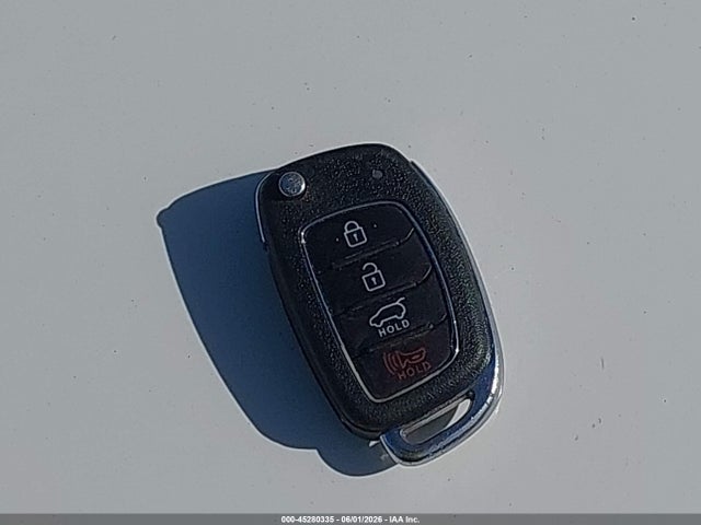 5XYZTDLB2HG443971 Hyundai Santa Fe Sport 2.4l