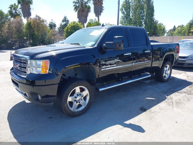 45280376 :رقم المزاد ، 1GT125E81DF227338 vin ، 2013 Gmc Sierra 2500hd Denali مزاد بيع