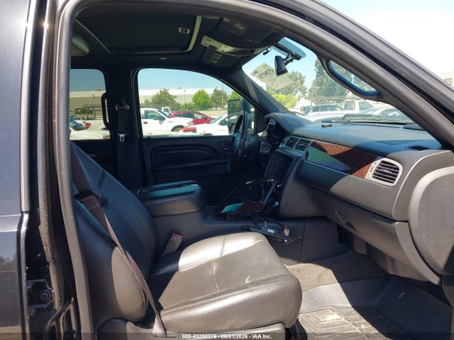 45280376 :رقم المزاد ، 1GT125E81DF227338 vin ، 2013 Gmc Sierra 2500hd Denali مزاد بيع