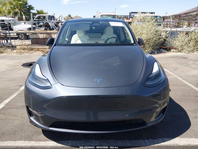 2023 Tesla Model Y Awd/long Range Dual Motor All-wheel Drive მანქანა იყიდება აუქციონზე, vin: 7SAYGAEE5PF967503, აუქციონის ნომერი: 45280424