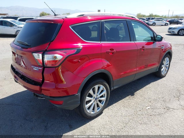 1FMCU9J92HUC95556 Ford Escape Titanium