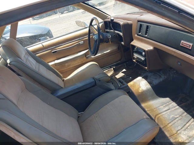 1981 Chevrolet El Camino მანქანა იყიდება აუქციონზე, vin: 1GCCW80KXBD485383, აუქციონის ნომერი: 45280432