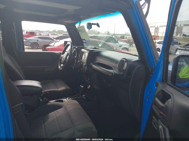 45280440 :رقم المزاد ، 1J4BA3H11BL600915 vin ، 2011 Jeep Wrangler Unlimited Sport مزاد بيع