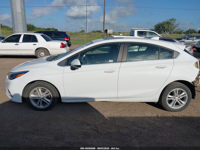 45280496 :رقم المزاد ، 3G1BE6SM1JS606388 vin ، 2018 Chevrolet Cruze Lt Auto مزاد بيع