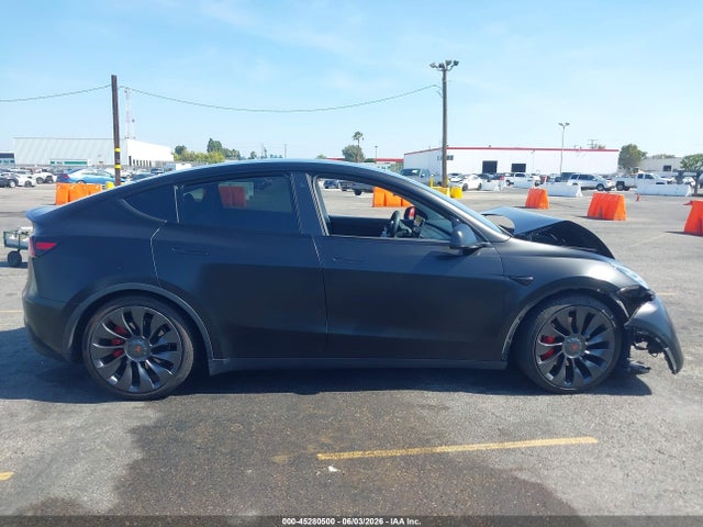 Продажа на аукционе авто 2020 Tesla Model Y, vin: 5YJYGDEF8LF038438, номер лота: 45280500