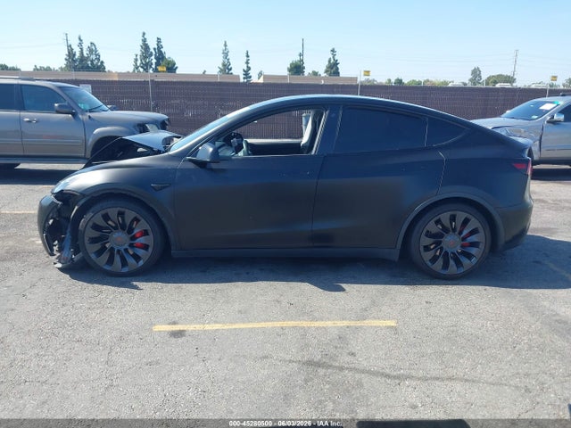 Продажа на аукционе авто 2020 Tesla Model Y, vin: 5YJYGDEF8LF038438, номер лота: 45280500