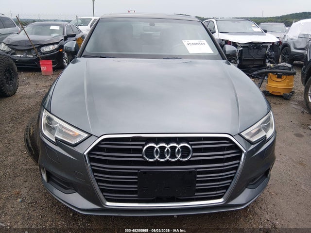 2018 Audi A3 2.0t Premium/2.0t Tech Premium მანქანა იყიდება აუქციონზე, vin: WAUAUGFF8J1022284, აუქციონის ნომერი: 45280569