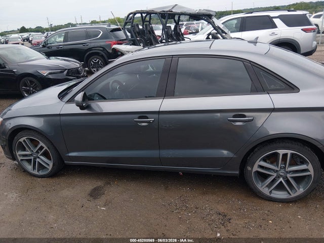 2018 Audi A3 2.0t Premium/2.0t Tech Premium მანქანა იყიდება აუქციონზე, vin: WAUAUGFF8J1022284, აუქციონის ნომერი: 45280569