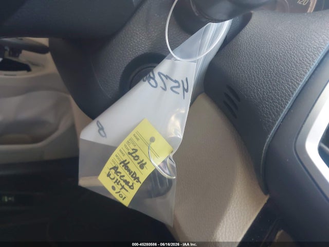 Honda ACCORD LX 2016 1HGCR2F31GA106916 Image 17