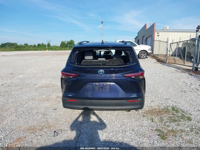 Toyota SIENNA XLE 2022 5TDYSKFC9NS049549 Image 16