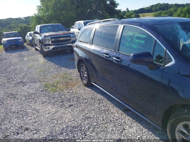 Toyota SIENNA XLE 2022 5TDYSKFC9NS049549 Image 21