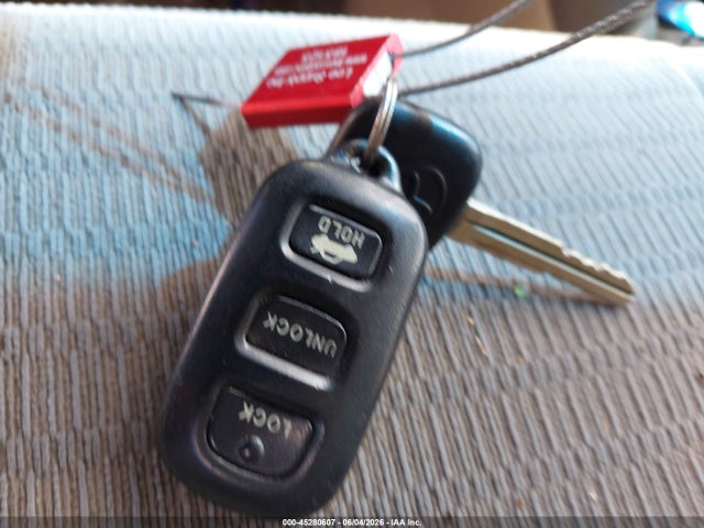 45280607 :رقم المزاد ، 4T1BE32KX5U077559 vin ، 2005 Toyota Camry Le مزاد بيع