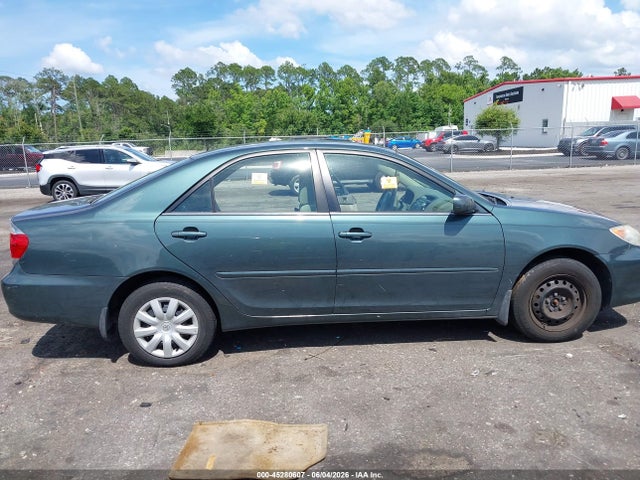 45280607 :رقم المزاد ، 4T1BE32KX5U077559 vin ، 2005 Toyota Camry Le مزاد بيع