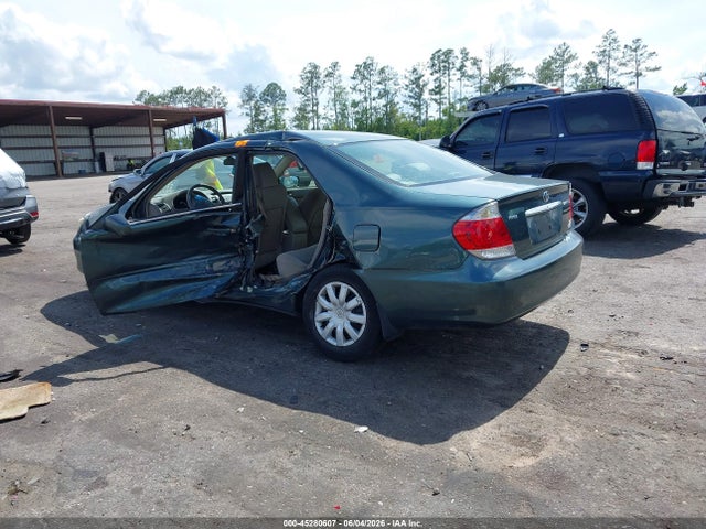 45280607 :رقم المزاد ، 4T1BE32KX5U077559 vin ، 2005 Toyota Camry Le مزاد بيع