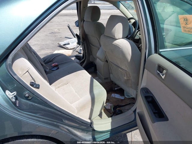 45280607 :رقم المزاد ، 4T1BE32KX5U077559 vin ، 2005 Toyota Camry Le مزاد بيع
