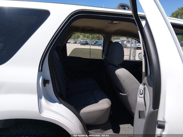 Продажа на аукционе авто 2005 Ford Escape Xlt, vin: 1FMYU93105KA20157, номер лота: 45280619