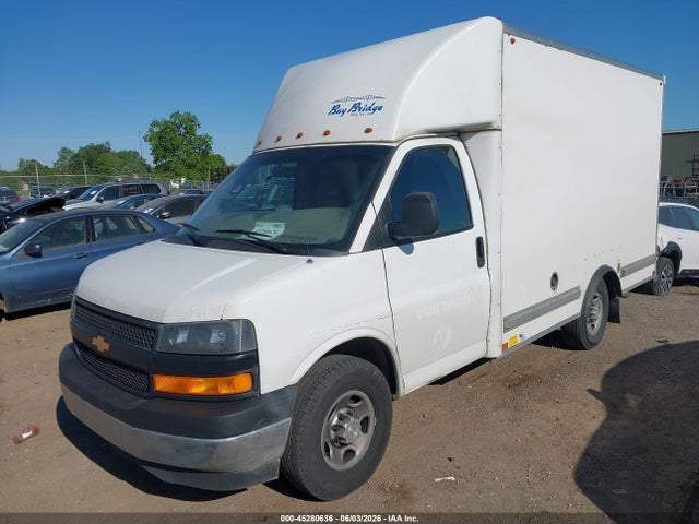 45280636 :رقم المزاد ، 1GB0GRFPXM1265081 vin ، 2021 Chevrolet Express Cutaway Work Van مزاد بيع