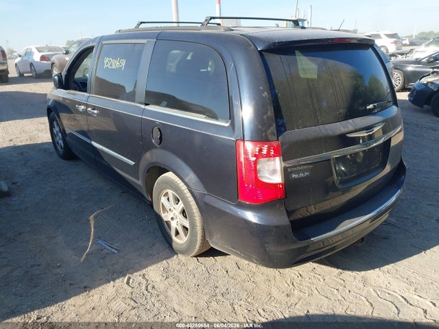 2011 Chrysler Town & Country Touring მანქანა იყიდება აუქციონზე, vin: 2A4RR5DG4BR605286, აუქციონის ნომერი: 45280654