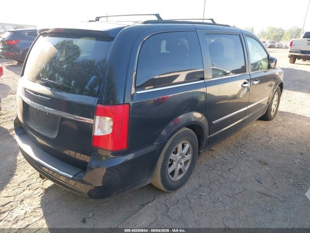 2011 Chrysler Town & Country Touring მანქანა იყიდება აუქციონზე, vin: 2A4RR5DG4BR605286, აუქციონის ნომერი: 45280654