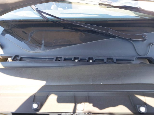 Tesla Model Y Long Range Dual Motor All-wheel Drive 2025 7SAYGDEE9SA344926 Image 10