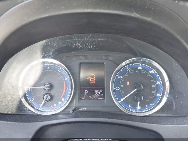 5YFBURHE2JP854223 Toyota COROLLA LE