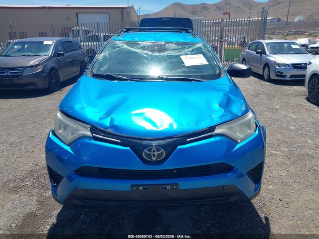 Toyota RAV4 LE 2018 JTMBFREV0JJ733175 Image 11
