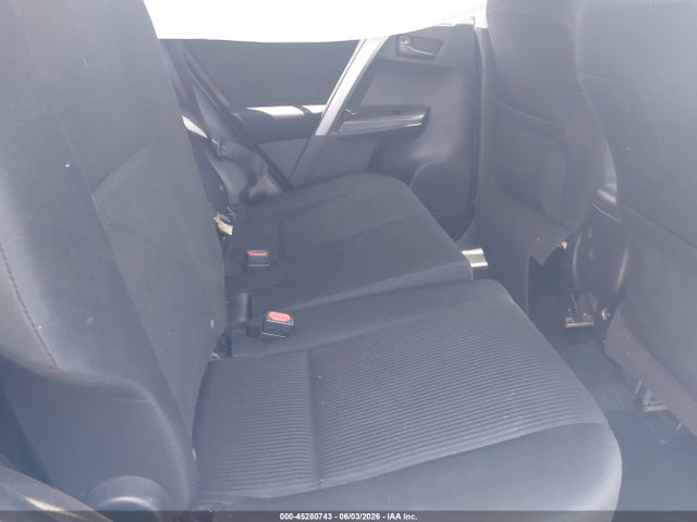 Toyota RAV4 LE 2018 JTMBFREV0JJ733175 Image 8