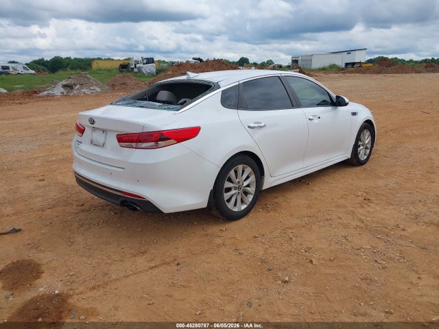 KIA Optima Lx 2018 5XXGT4L38JG253604 Image 4