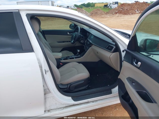 KIA Optima Lx 2018 5XXGT4L38JG253604 Image 5