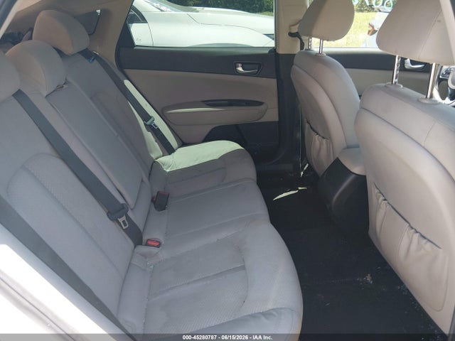 KIA Optima Lx 2018 5XXGT4L38JG253604 Image 8