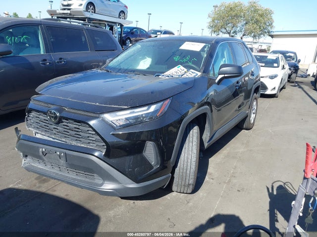 2T3F1RFV2RW443208 Toyota RAV4 LE