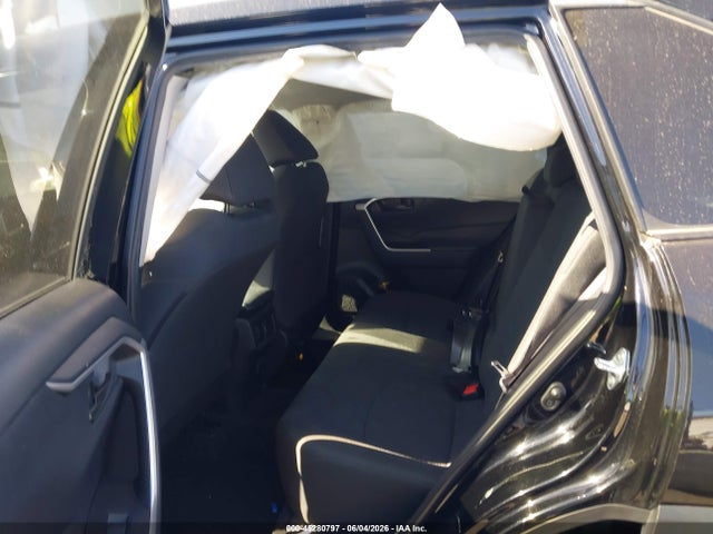 2T3F1RFV2RW443208 Toyota RAV4 LE