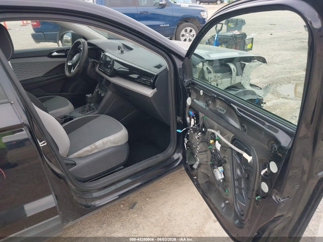 Продаж на аукціоні авто 2022 Volkswagen Taos 1.5t S, vin: 3VVCX7B28NM070738, номер лоту: 45280906