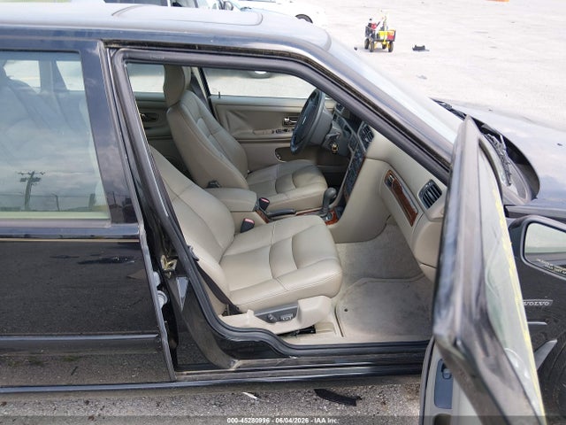 45280996 :رقم المزاد ، YV1LS567XW2497803 vin ، 1998 Volvo S70 Glt مزاد بيع