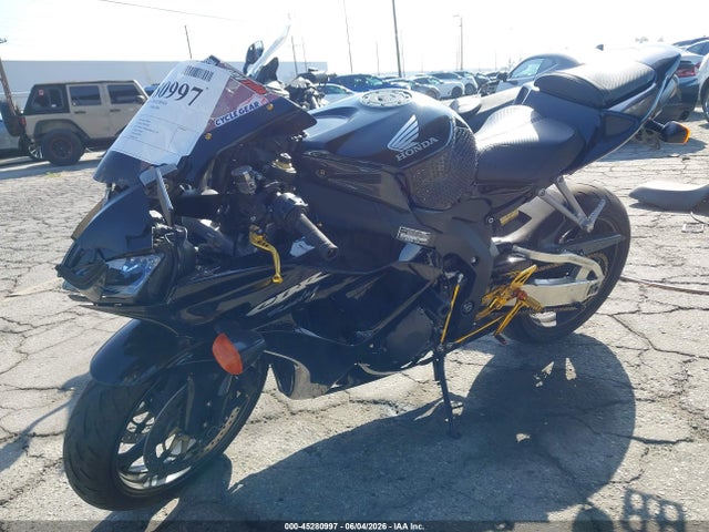 Продажа на аукционе авто 2006 Honda Cbr1000 Rr, vin: JH2SC57176M201334, номер лота: 45280997