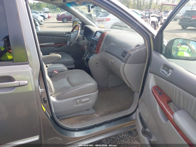 Продажа на аукционе авто 2005 Toyota Sienna Xle Limited, vin: 5TDZA22C05S330913, номер лота: 45281001